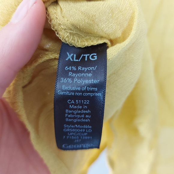 Lightweight Blouse - Picture 5 of 6